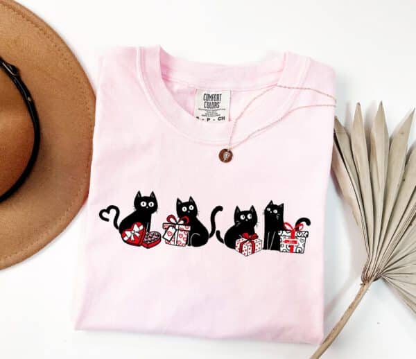 Cute-Black-Cat-Valentines-Shirt_1