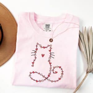 Cute-Cat-Heart-Valentines-Shirt_1