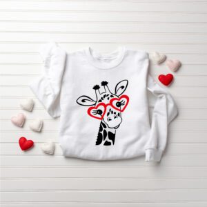 Cute-Giraffe-Valentine-Sweatshirt_5