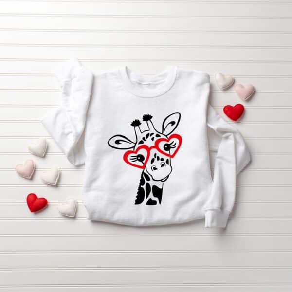 Cute-Giraffe-Valentine-Sweatshirt_5