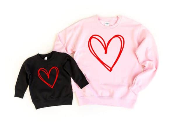 Cute-Heart-Sweatshirt_2_3