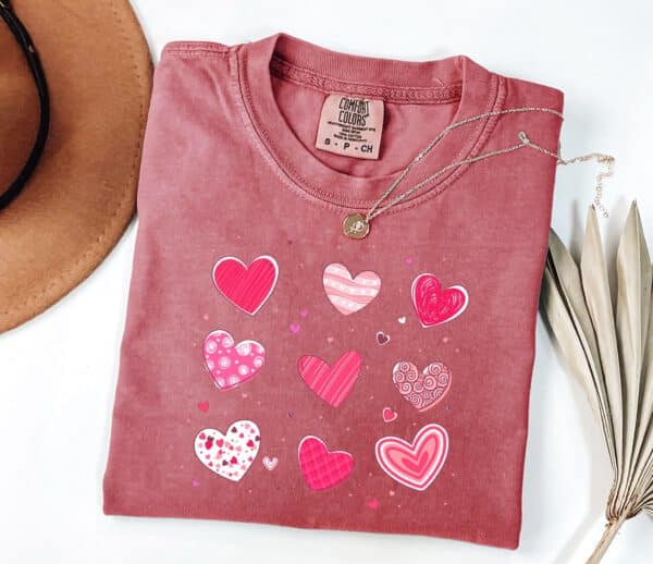 Cute-Heart-Valentines-Shirt_2_4