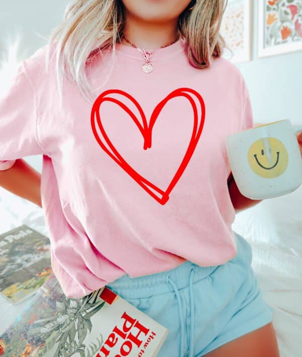 Cute-Hearts-Valentines-Shirt_4_4