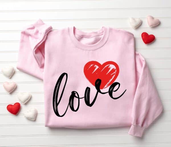 Cute-Love-Sweatshirt_3