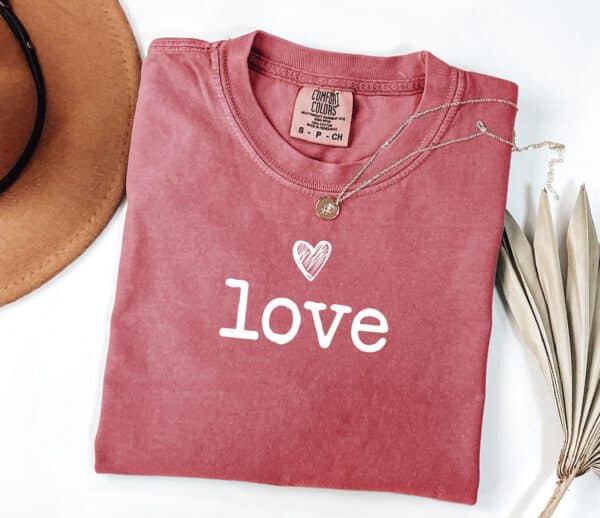 Cute-Love-Valentines-Shirt_1