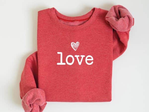 Cute-Love-Valentines-Sweatshirt_1