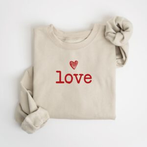 Cute-Love-Valentines-Sweatshirt_6