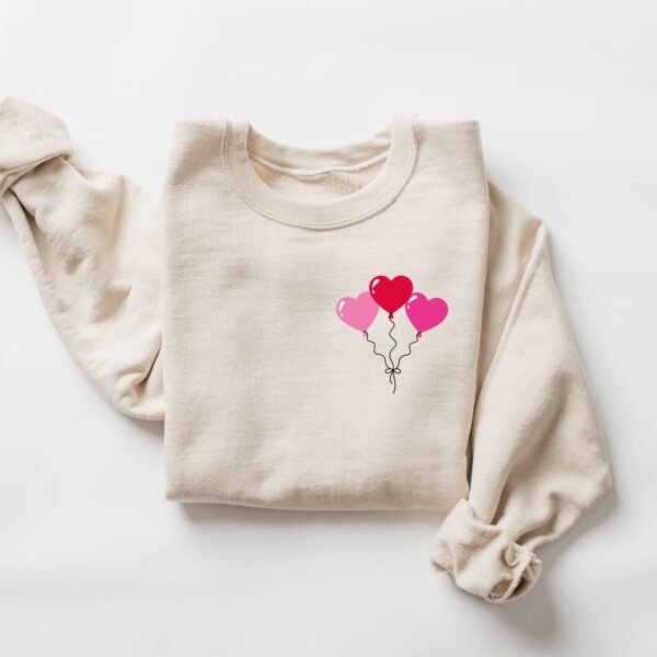 Cute-Valentine-Heart-Sweatshirt_1