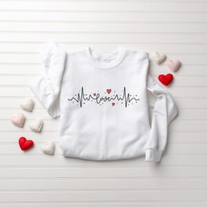 Love-Heartbreat-Sweatshirt_4