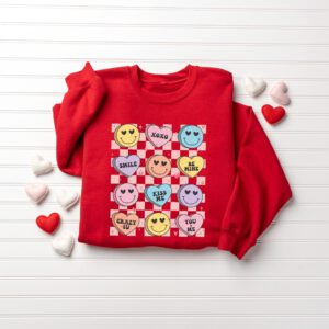 Retro-Heart-Sweatshirt_3