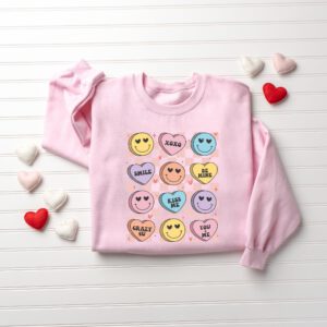 Retro-Heart-Sweatshirt_4