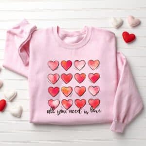 Retro-Heart-Valentines-Sweatshirt_3