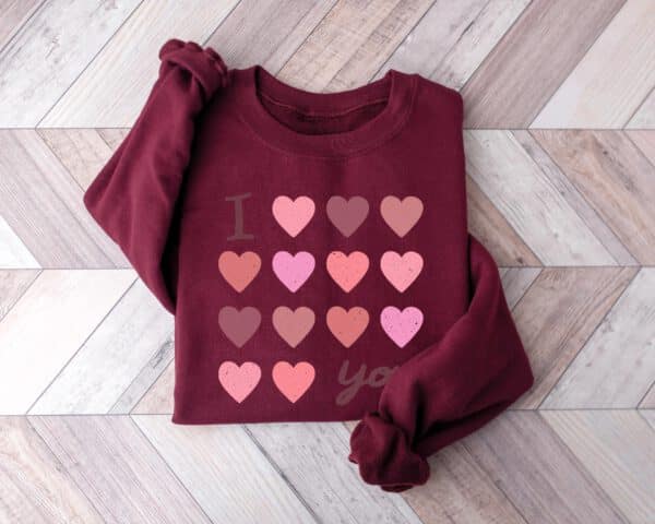 Retro-Love-Sweatshirt_2_9