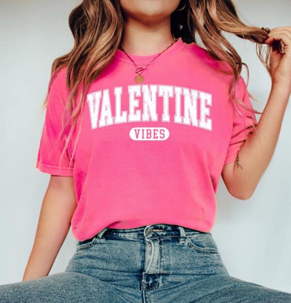 Retro-Love-Valentines-Shirt_2_4