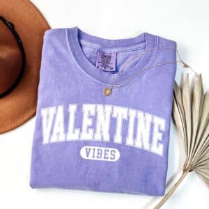 Retro-Love-Valentines-Shirt_2_7