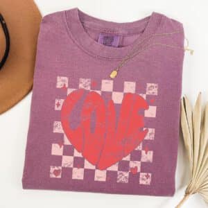 Retro-Love-Valentines-Shirt_3_3