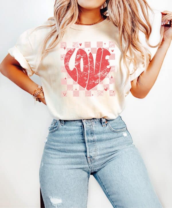 Retro-Love-Valentines-Shirt_3_5