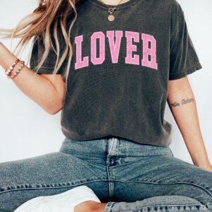 Retro-Lover-Valentines-Shirt_7