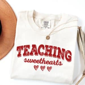 Retro-Teacher-Valentines-Shirt_5