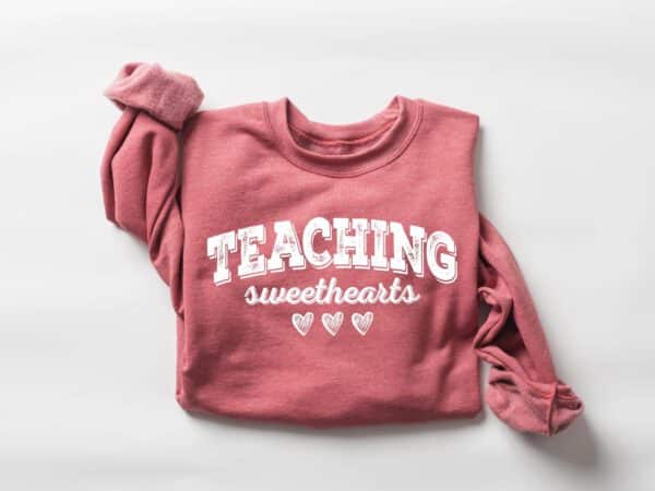 Retro-Teacher-Valentines-Sweatshirt_3