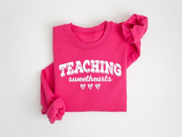 Retro-Teacher-Valentines-Sweatshirt_4