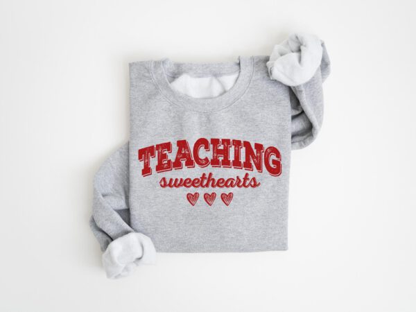 Retro-Teacher-Valentines-Sweatshirt_8