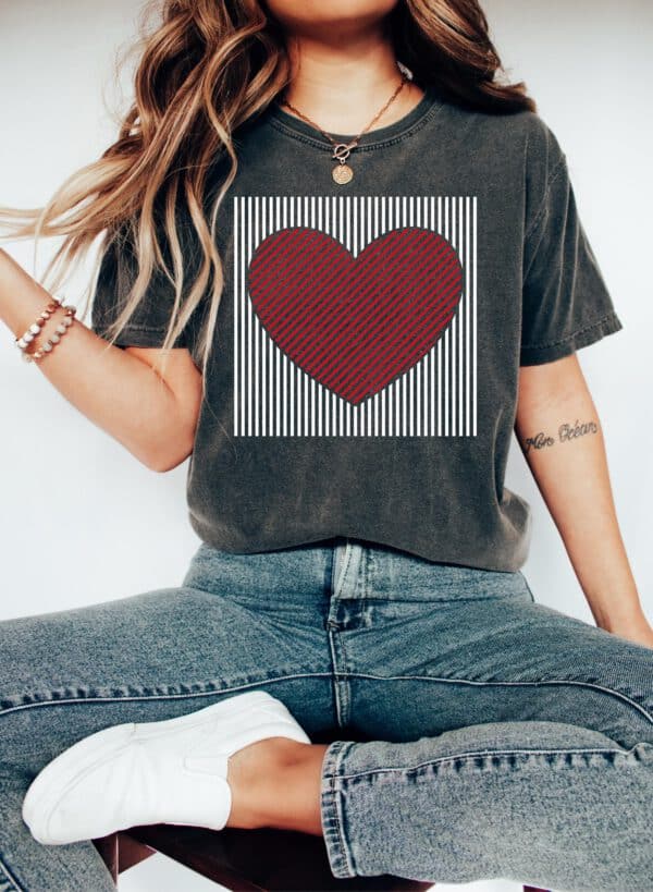 Retro-Valentines-Heart-Shirt_3