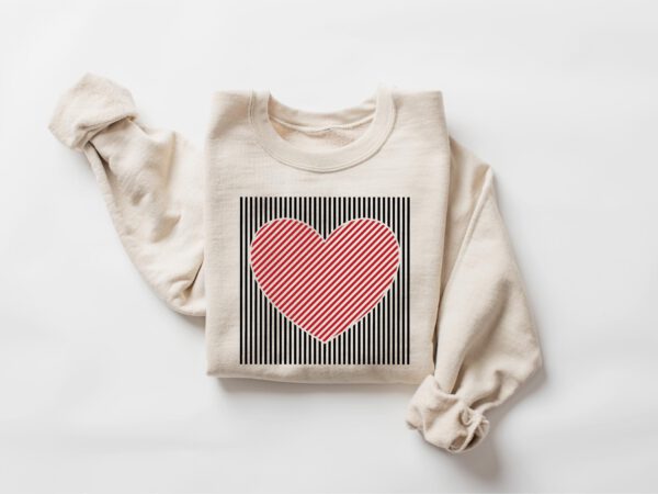 Retro-Valentines-Heart-Sweatshirt_6