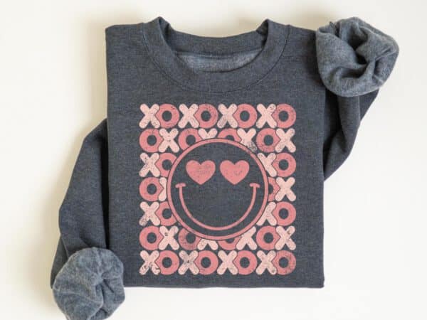 Retro-Valentines-Sweatshirt_1