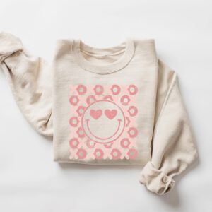 Retro-Valentines-Sweatshirt_8