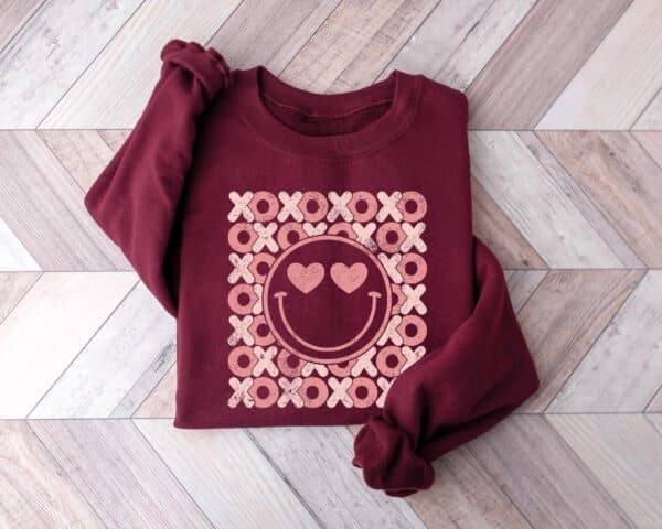 Retro-Valentines-Sweatshirt_9