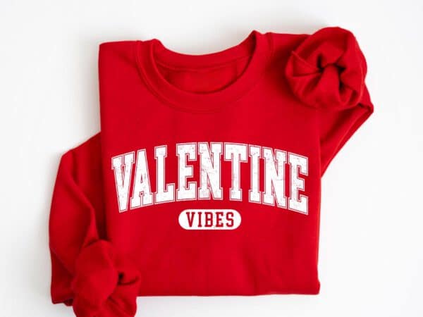 Retro-Valentines-Vibes-Sweatshirt_1