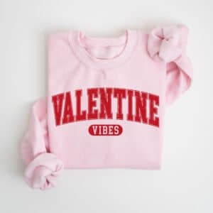 Retro-Valentines-Vibes-Sweatshirt_5