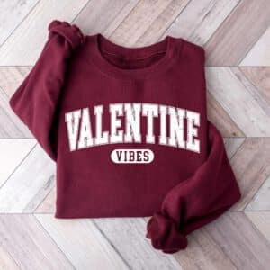 Retro-Valentines-Vibes-Sweatshirt_8