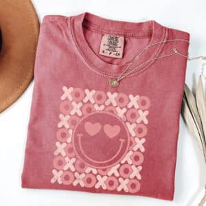 Retro-XOXO-Hearts-Shirt_4