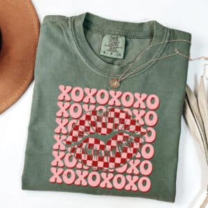 Retro-XOXO-Shirt_8