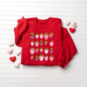 Strawberry-Valentines-Sweatshirt_3