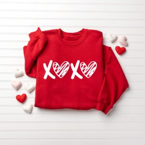 Valentines-Day-Sweatshirt_2_4