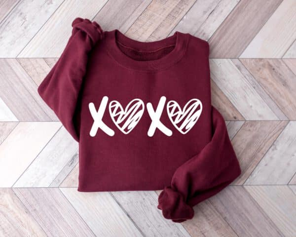 Valentines-Day-Sweatshirt_2_9