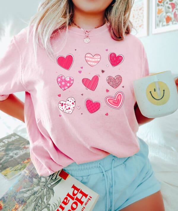 Womens-Valentines-Hearts-Shirt_2_1