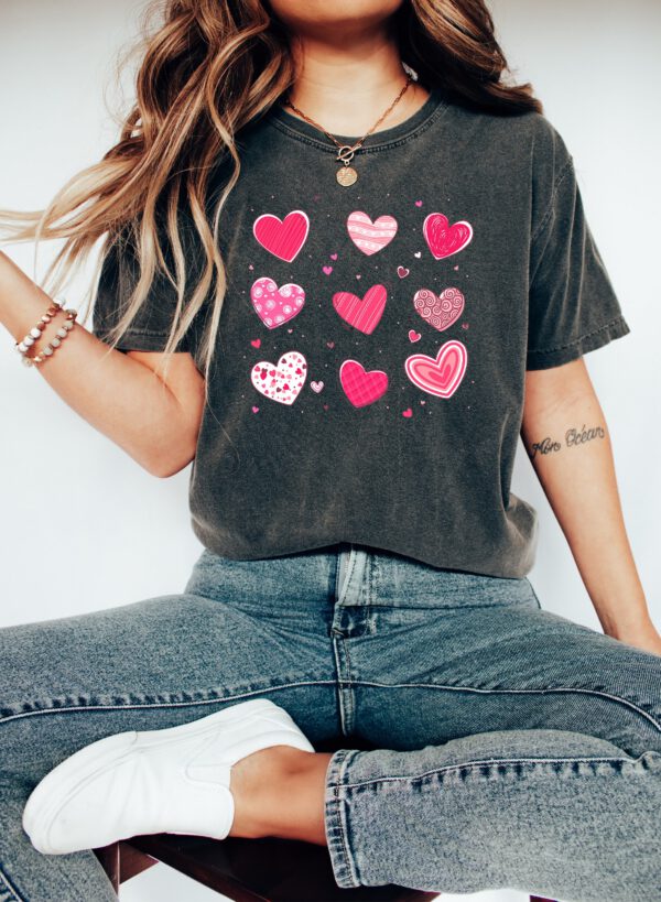 Womens-Valentines-Hearts-Shirt_2_8