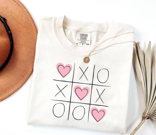 Womens-XOXO-Hearts-Shirt_3