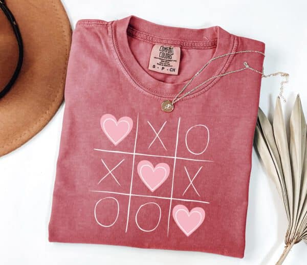 Womens-XOXO-Hearts-Shirt_4