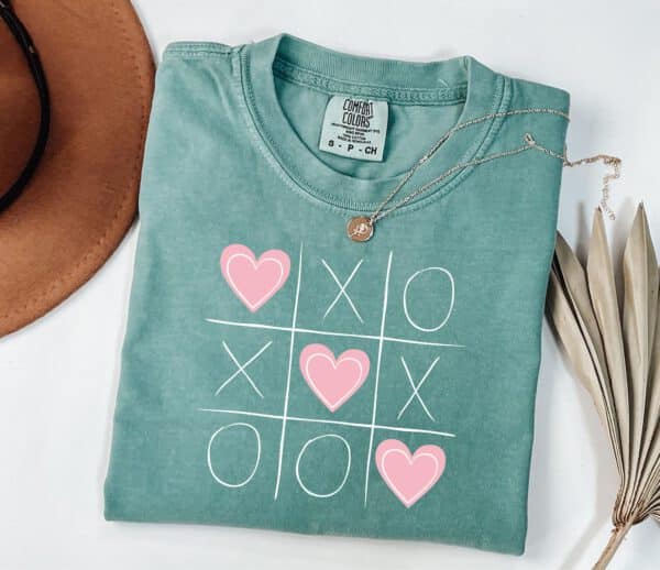 Womens-XOXO-Hearts-Shirt_8