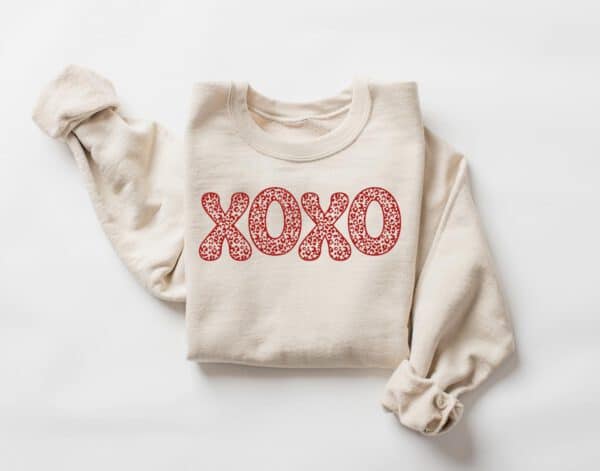 XOXO-Leopard-Sweatshirt_5