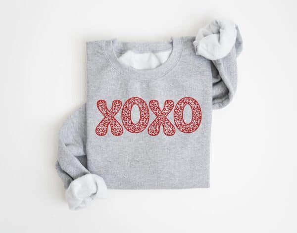 XOXO-Leopard-Sweatshirt_6