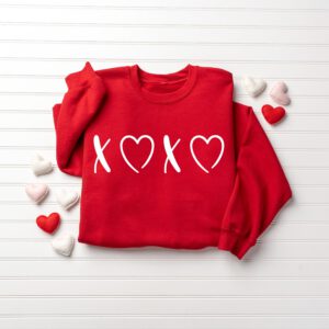 XOXO-Sweatshirt_2_3