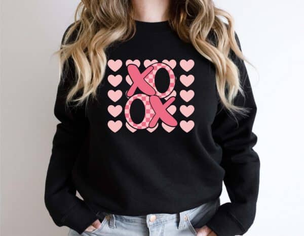 XOXO-Valentines-Day-Sweatshirt_7