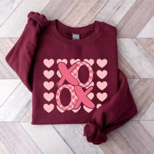 XOXO-Valentines-Day-Sweatshirt_8